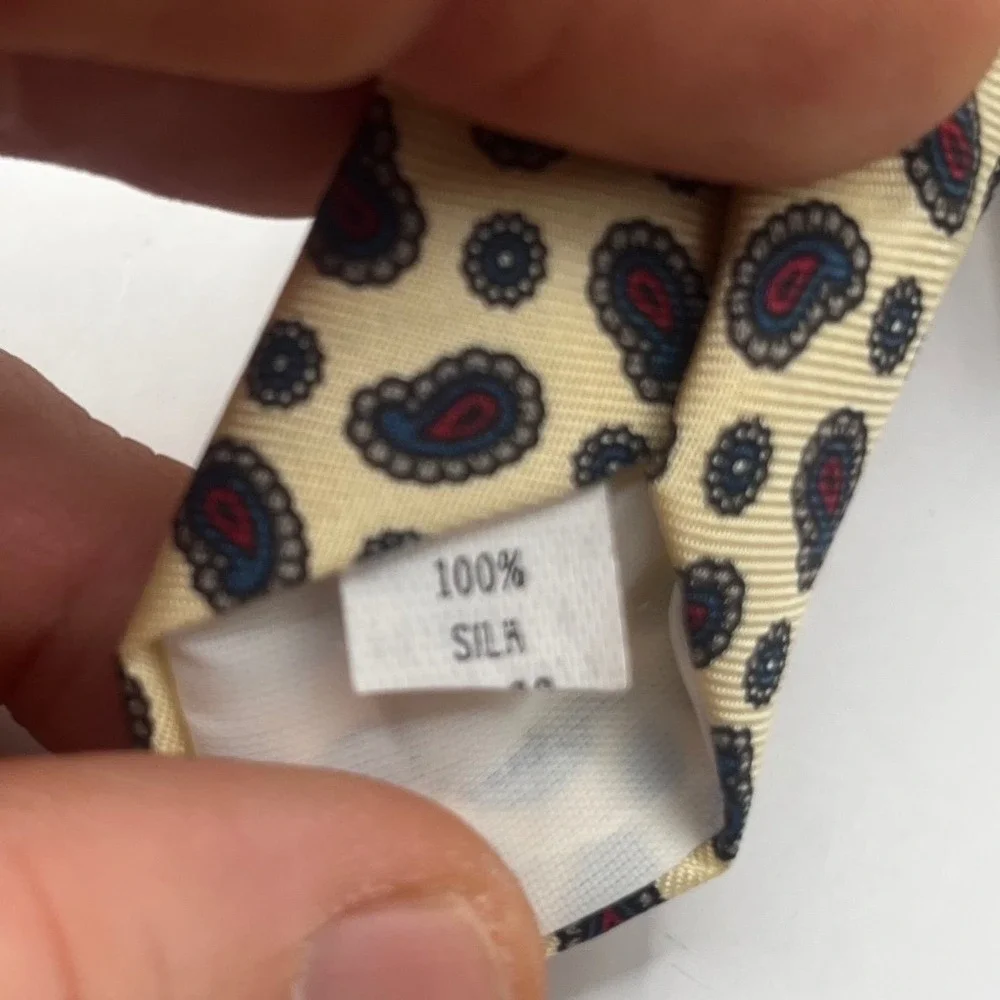 Oscar de la‎ Renta Silk Tie Cream Paisley Pattern Men's Neckwear Vintage